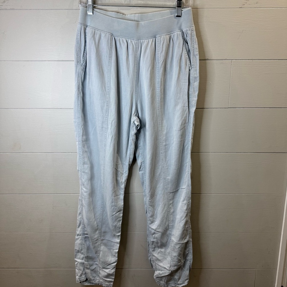 Faherty Light Gray Women's Pants